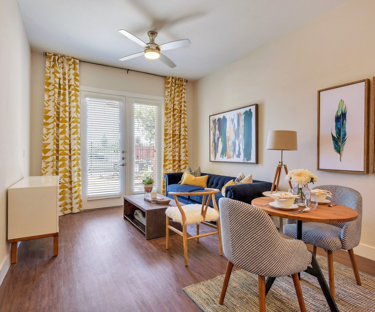 farmers branch apartment finder