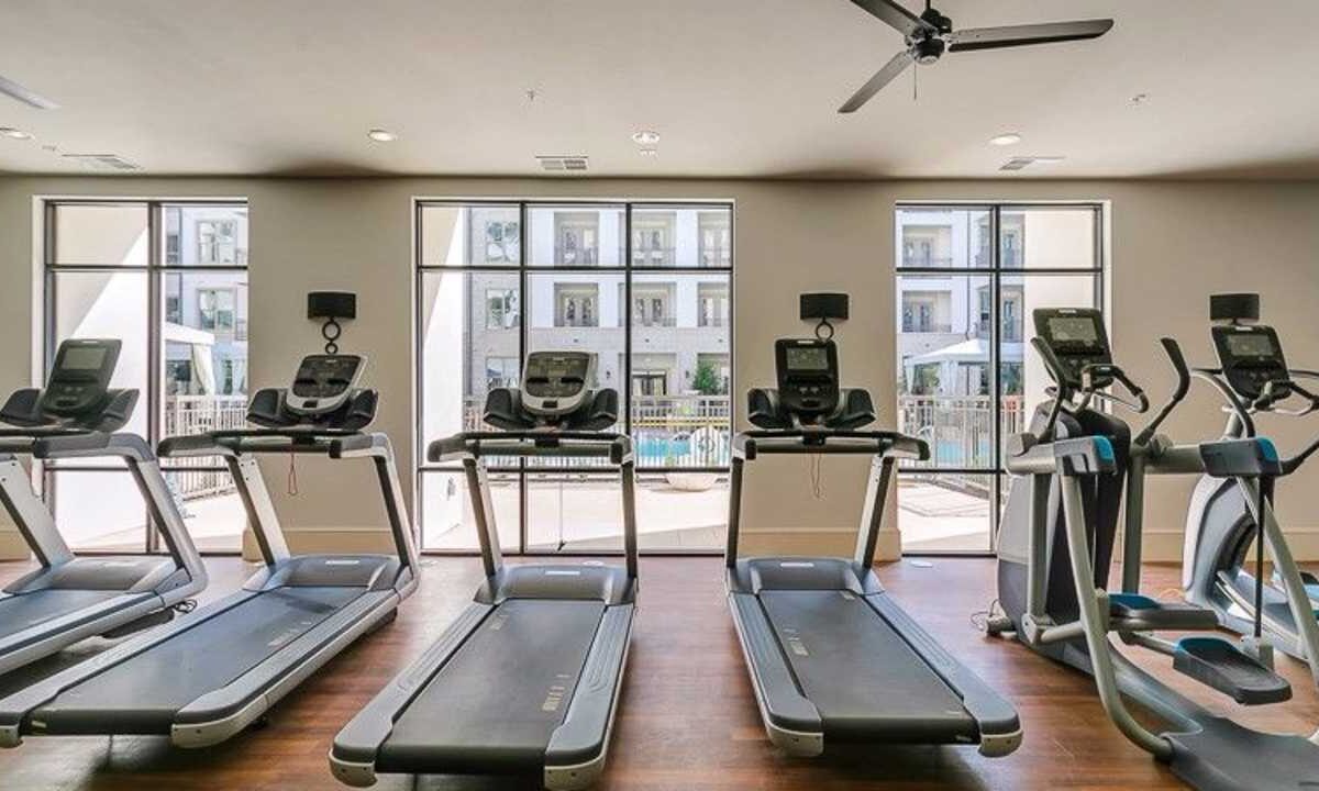 fitness center plano apartment