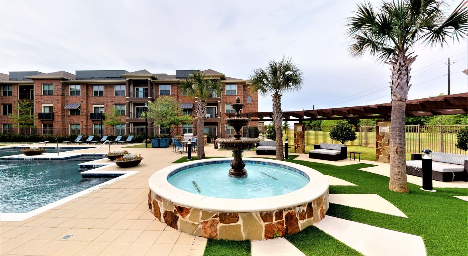luxury apartments in lewisville